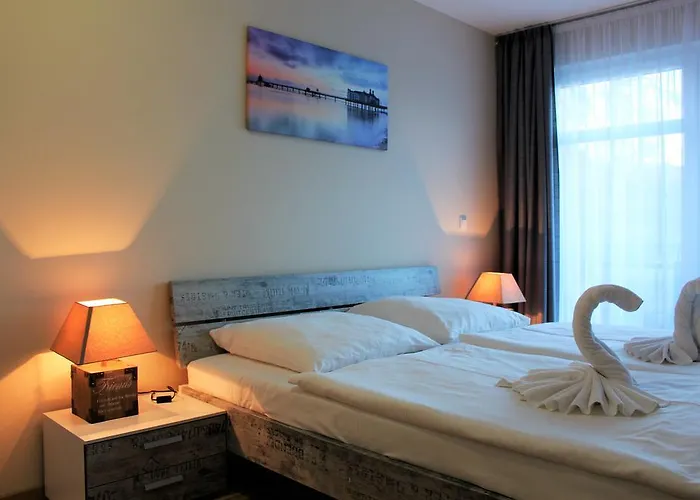 - Riverboat 53 - Louisa Sellin (Rugen)